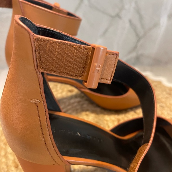 H by Halston Leather Block Heels With Adjustable Strap
Size: 9 - Picture 5 of 6